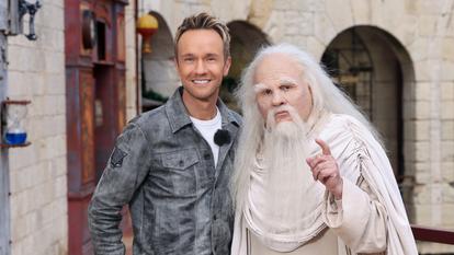 Cyril Feraud et le Père Fouras dans «Fort Boyard»