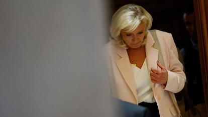 Marine Le Pen à sa sortie du palais de justice de Paris, le 7 juillet 2026.