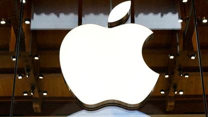Logo Apple dans un Apple Store à Paris, le 23 avril 2025.