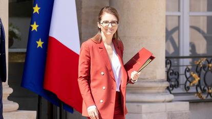 Aurore Bergé, ministre déléguée auprès du Premier ministre chargée de l’égalité entre les femmes et les hommes et de la lutte contre les discriminations présente son texte ce jeudi 9 juillet en conseil des ministres.