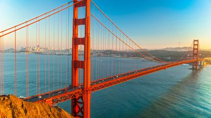 Le Golden Gate dans la baie de San Francisco, en Californie, aux États-Unis.