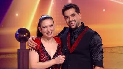 Lucie Bernardoni et Christophe Licata dans «Danse avec les stars».