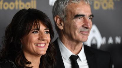 Estelle Denis et Raymond Domenech en 2018.