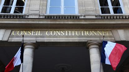 Après l’adoption définitive de la loi sur l’aide à mourir à l’Assemblée Nationale, les Sages vont être saisis sur plusieurs aspects du texte.