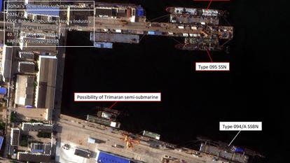 Image satellitaire permettant d’observer notamment un sous-marin de Type 095 et un autre d’une classe inconnue au chantier naval de Bohai.