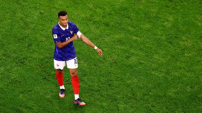 Kylian Mbappé titulaire.