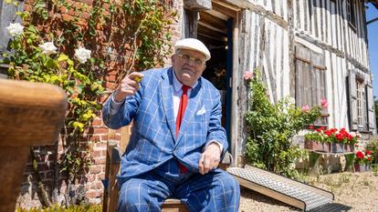 L'artiste peintre, David Hockney, en 2022, répond aux questions du Figaro dans sa maison normande près de Lisieux