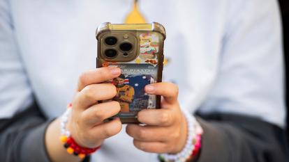 La France devient, le 21 juillet, le premier pays européen à interdire l’accès aux réseaux sociaux pour les moins de 15 ans.