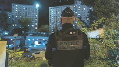 Si les élus sont déterminés et tiennent à prendre leur part dans le cadre de ce « continuum de sécurité », aux côtés de la police et des magistrats, beaucoup réclament plus de pouvoir.