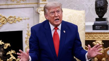 Le président américain Donald Trump dans le bureau ovale de la Maison-Blanche à Washington, le 21 juillet 2026.