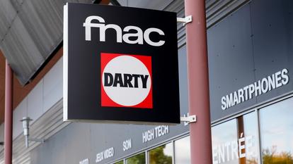Entre janvier et juin, le chiffre d’affaires en France de Fnac Darty a reculé de 0,7% par rapport à la même période l’an dernier, affectant ainsi les ventes globales qui ont légèrement progressé de 0,6%, à 4,45 milliards d’euros.