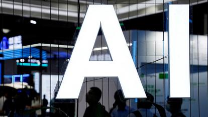«Quoi qu’il en soit, il faut conduire des travaux de recherche dans l’objectif de concevoir de nouveaux modèles plus raffinés dans leur manière de s’entraîner sur des jeux de données»