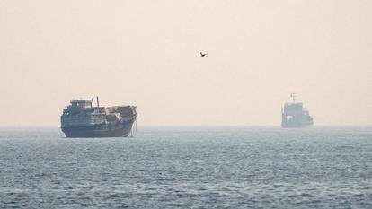 Navires à proximité du détroit d’Ormuz, vus depuis Musandam, à Oman, le 8 juillet 2026.