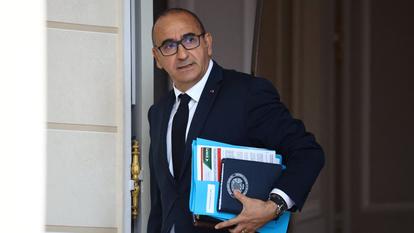 Selon Laurent Nuñez, 26 départs de feu ont été enregistrés en France mercredi, des feux qui «partent très vite et très fort» en raison de la sécheresse.