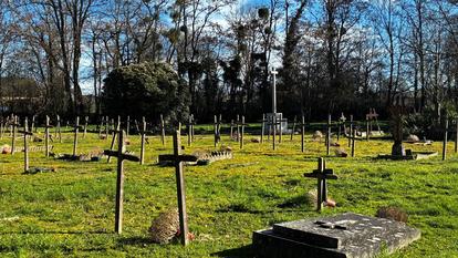 Le cimetière des malades de l’hôpital psychiatrique de Mayenne (Mayenne).