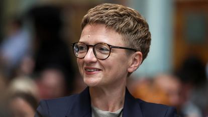 Bev Craig, la candidate du Labour, à Manchester, le 29 juin 2026.