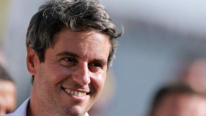 Décentralisation, justice, immigration... L’ancien Premier ministre Gabriel Attal, candidat à la présidentielle, a promis samedi qu’il présenterait «la plus grande réforme institutionnelle depuis 1958» s’il accède à l’Elysée.