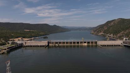 Environ 70% de l’électricité du pays est fournie par les centrales thermiques et 30% par les centrales hydroélectriques.