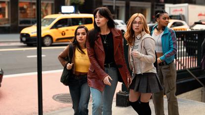 Anya Corazon (Isabela Merced), Cassandra Webb (Dakota Johnson), Julia Cornwall (Sydney Sweeney) et Mattie Franklin (Celeste O’Connor) dans Madame Web