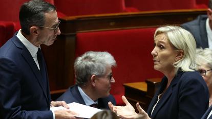 Bruno Retailleau (alors ministre de l’Intérieur) et Marine Le Pen, présidente du groupe RN, à l’Assemblée nationale le 22 octobre 2024.