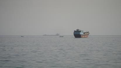 Vaisseaux dans le détroit d’Ormuz, vus depuis Musandam, à Oman, le 3 août 2026.
