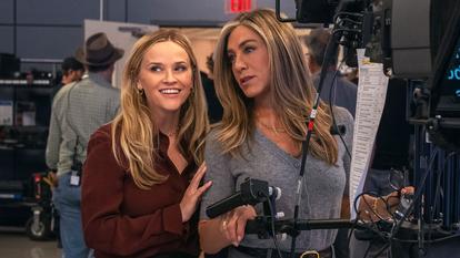 Reese Witherspoon et Jennifer Aniston dans The Morning Show, sur Apple TV.