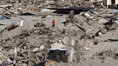 Des bâtiments détruits au camp de réfugiés de Jabalia dans le nord de la bande de Gaza, le 5 août 2026.