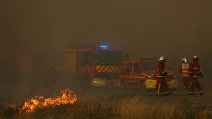 La brigade des Sapeurs-Pompiers de Paris à Marcheprime lors des incendies en Gironde le 26 juillet 2026