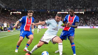 Khvicha KVARATSKHELIA of Paris Saint-Germain, John MCGINN of Aston Villa and Nuno MENDES of Paris Saint-Germain during the UEFA Super Cup 2026 match between Paris and Aston Villa at Red Bull Arena on August 12, 2026 in Salzburg, Austria. (Photo by Emilian Baldow/Icon Sport)