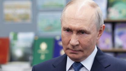 Le président russe Vladimir Poutine à l’Université d’État de Novosibirsk lors de sa visite à Novosibirsk, en Russie, le 11 août 2026.