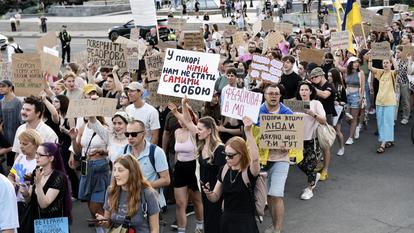Dimanche 16 août, plusieurs milliers de personnes se sont rassemblées dans la capitale et dans une dizaine de villes ukrainiennes.