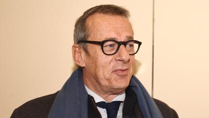 Olivier Nora, le PDG des éditions Grasset, en place depuis 26 ans, a été licencié par Vincent Bolloré en avril 2026.
