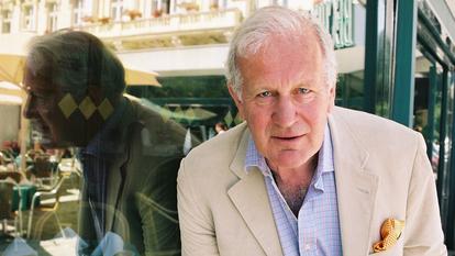 John Irvin a dirigé plus d’une trentaine de films et séries au cours d’une carrière de plus de cinq décennies.