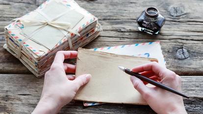 Selon une enquête réalisée par Quadient en 2025, 27 % des Français apprécient le courrier pour sa dimension tangible.