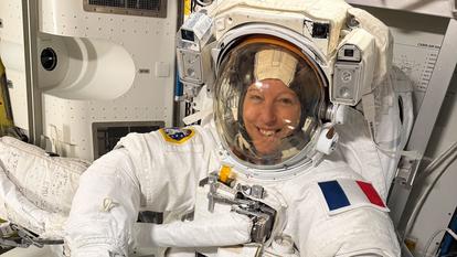 Mardi, Sophie Adenot est devenue la première Française astronaute à réaliser une sortie extravéhiculaire (EVA).