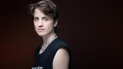 À l’occasion de la sortie de Viser juste, Adèle Haenel revient sur sa prise de parole contre les violences sexuelles et son éloignement du monde du cinéma.