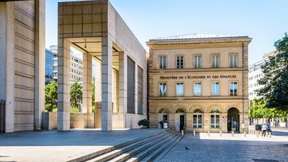 Ce jeudi, l’Inspection générale des finances (IGF) publiait un rapport sur les conséquences économiques et budgétaires d’une loi spéciale en 2027.