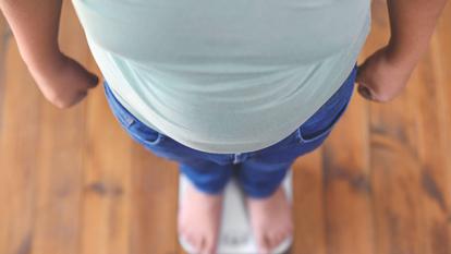 Une activité physique régulière et variée est indispensable chez les enfants.