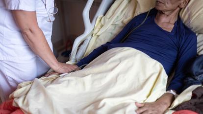 «La liberté de conscience qui protège le médecin protège aussi ceux qui s’associent pour soigner d’une certaine manière.»