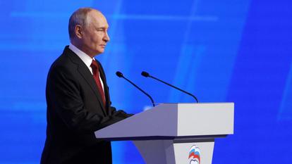 Le président russe Vladimir Poutine s’adresse aux délégués du parti Russie Unie, à Moscou, le 22 août 2026.