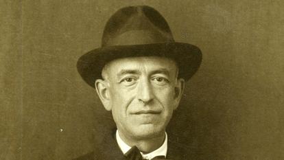 Le compositeur Manuel de Falla à Grenade dans les années 1930.
