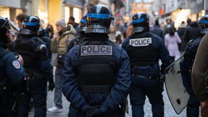 En 2024, 6 625 policiers nationaux ont été blessés en mission du fait d’un tiers.