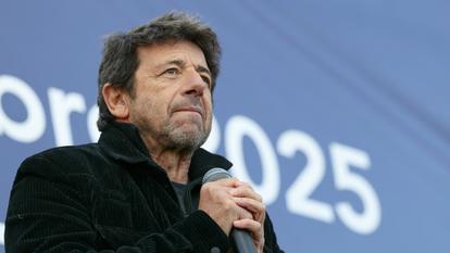 Patrick Bruel est mis en examen dans quatre dossiers de violences sexuelles et a été placé sous le statut de témoin assisté dans quatre autres.