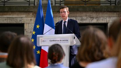 Mardi, Édouard Geffray, le ministre de l’Éducation nationale, a présenté sa conférence de presse de rentrée depuis le lycée Louis-Arago, à Paris.