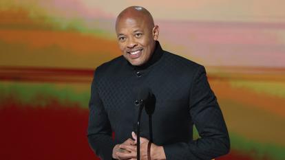 Tandis que Katy Perry et Stevie Wonder s’y opposent, Dr Dre se fait le promoteur de l’intelligence artificielle.