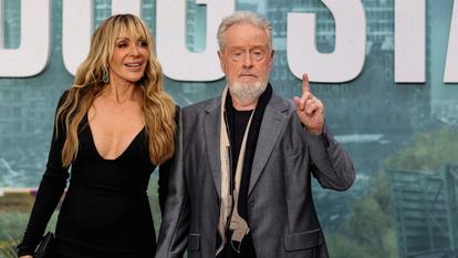 Ridley Scott et sa femme Giannina assistent à la première mondiale du film The Dog Stars à Londres, le 20 août 2026.