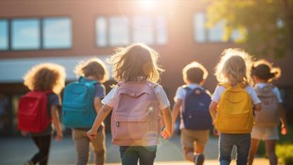 « Je voulais que mon fils soit correctement encadré et dans un environnement sécurisé », témoigne une mère de famille qui a choisi un collège privé pour son enfant.