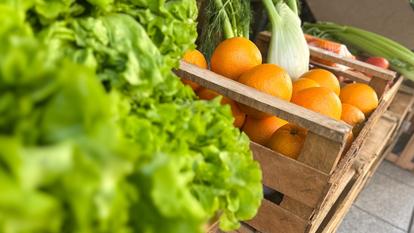 Parmi les plus fortes hausses, le patron de Rungis relève un bond de 51% du prix des salades.