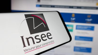 L’Insee a revu en baisse sa première estimation, qui mesurait alors une croissance de 0,2% entre avril et juin.