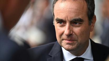 Sébastien Lecornu affirme « préférer cinquante petites décisions efficaces et intelligentes à trois ou quatre grandes spectaculaires ».